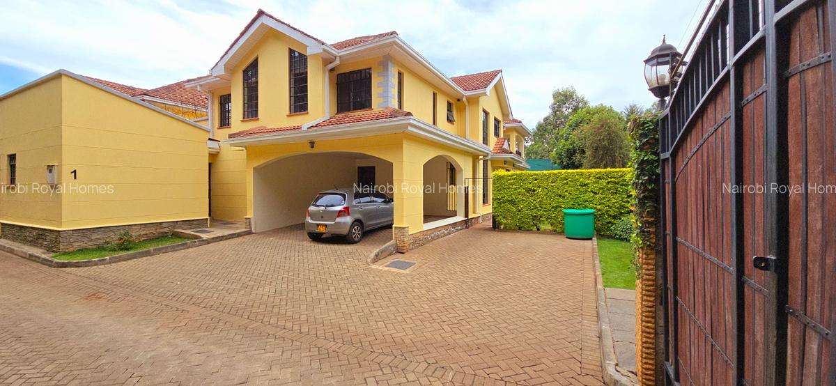 5 Bed Townhouse with En Suite at Lavington Green - 1