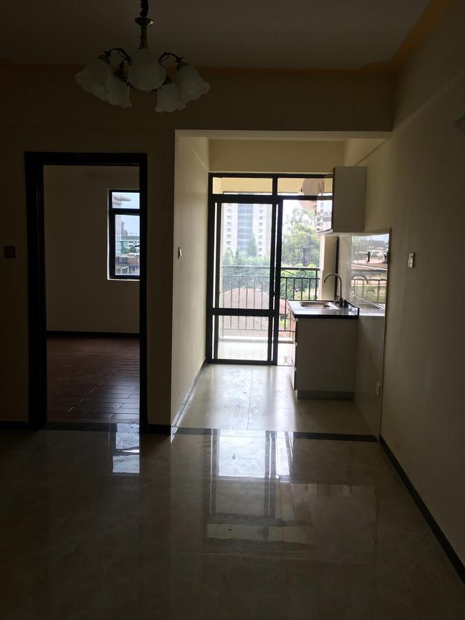 2 Bed Apartment with En Suite in Kilimani - 4