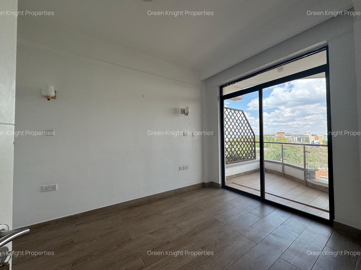 Serviced 2 Bed Apartment with En Suite in Westlands Area - 10