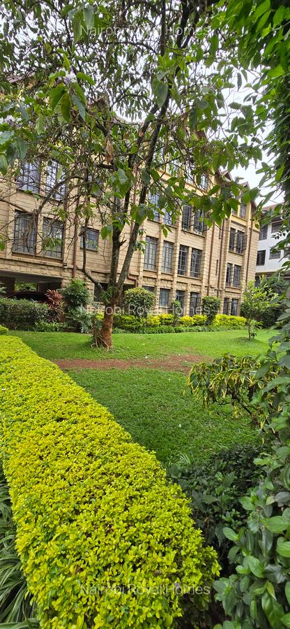 2 Bed Apartment with Swimming Pool at Valley Arcade - 4