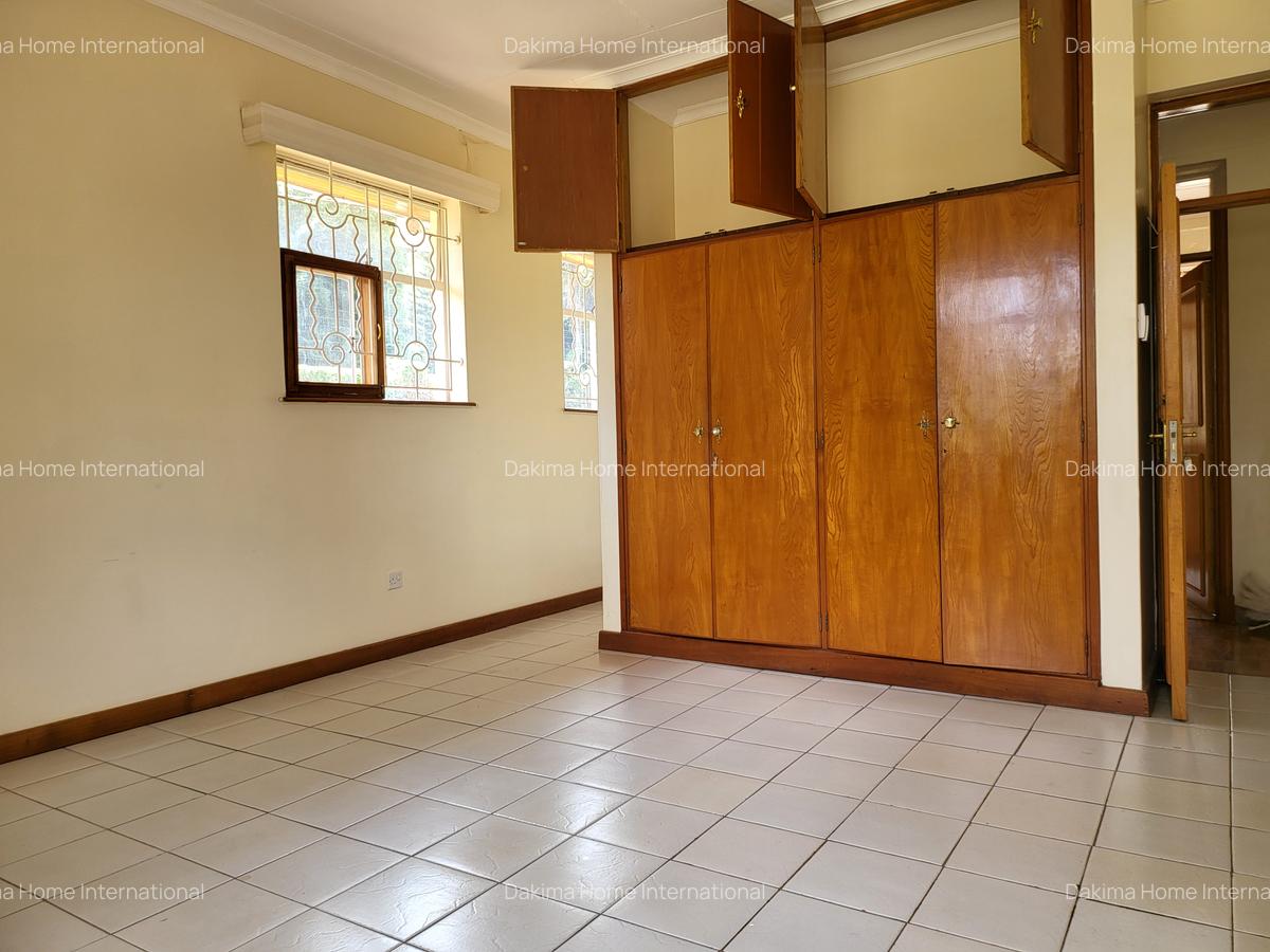 5 Bed House with En Suite in Thigiri - 9