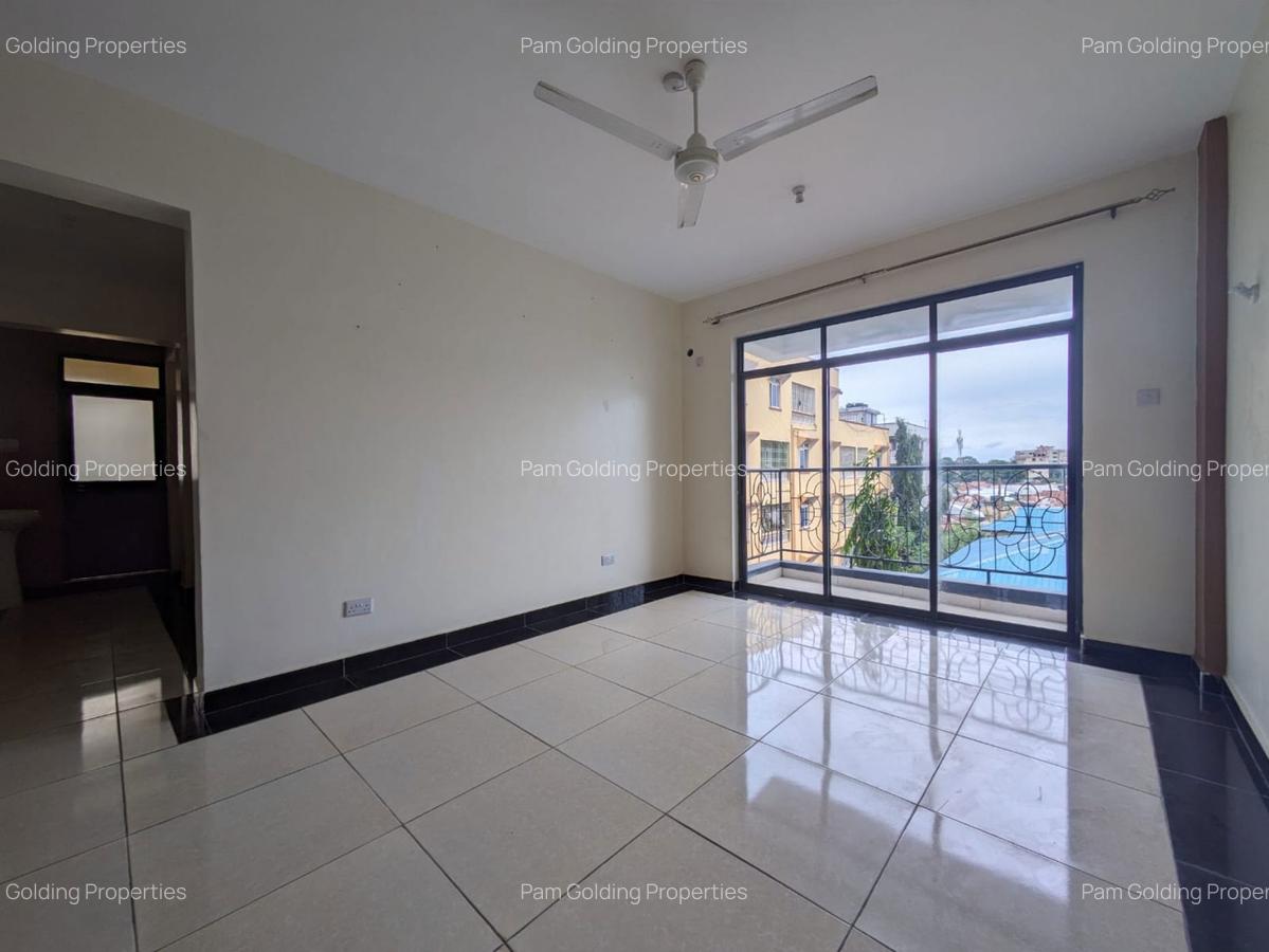 3 Bed Apartment with En Suite in Nyali Area - 1