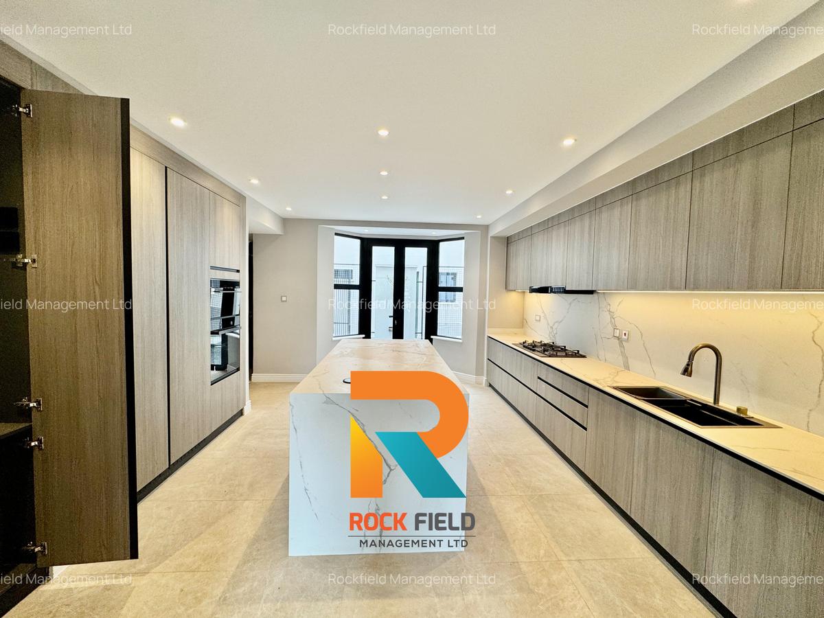 4 Bed Townhouse with En Suite in Runda - 3