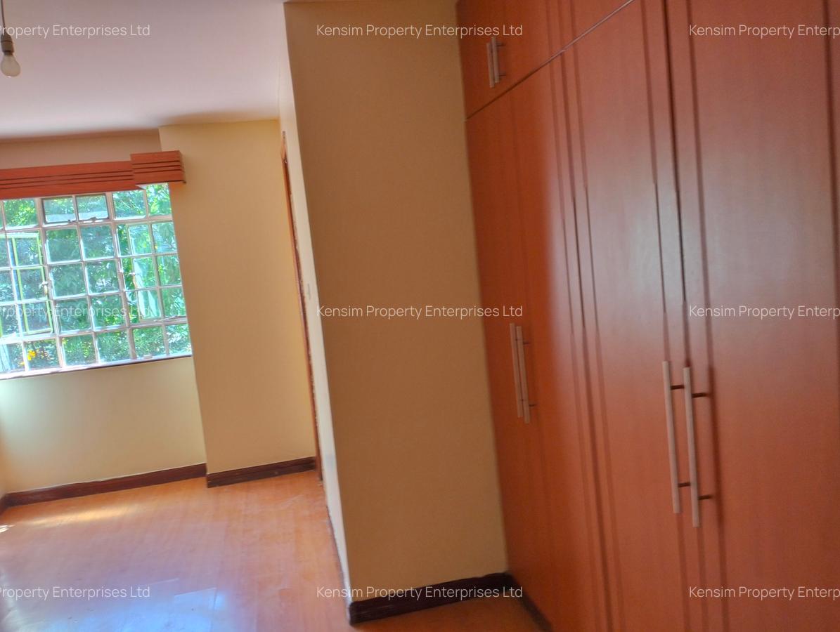 4 Bed Townhouse with En Suite in Lavington - 15