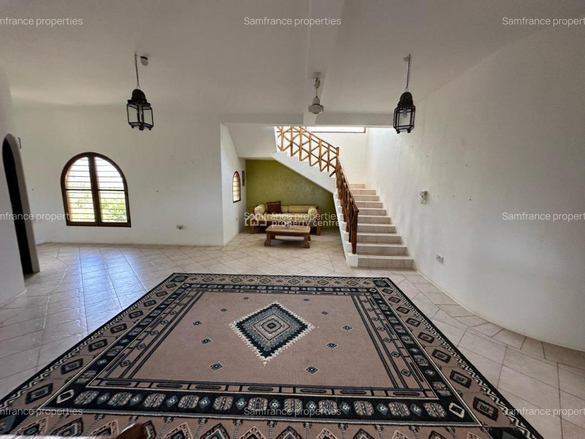 4 Bed Villa with En Suite at Watamu - 7
