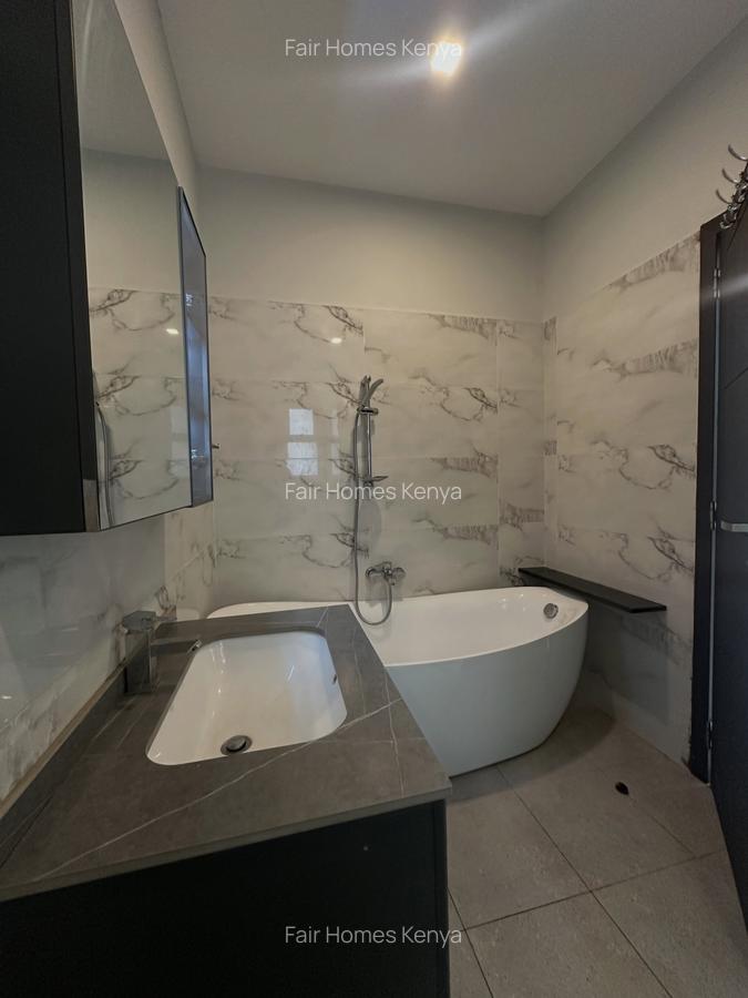 3 Bed Apartment with En Suite at Riverside Drive - 9