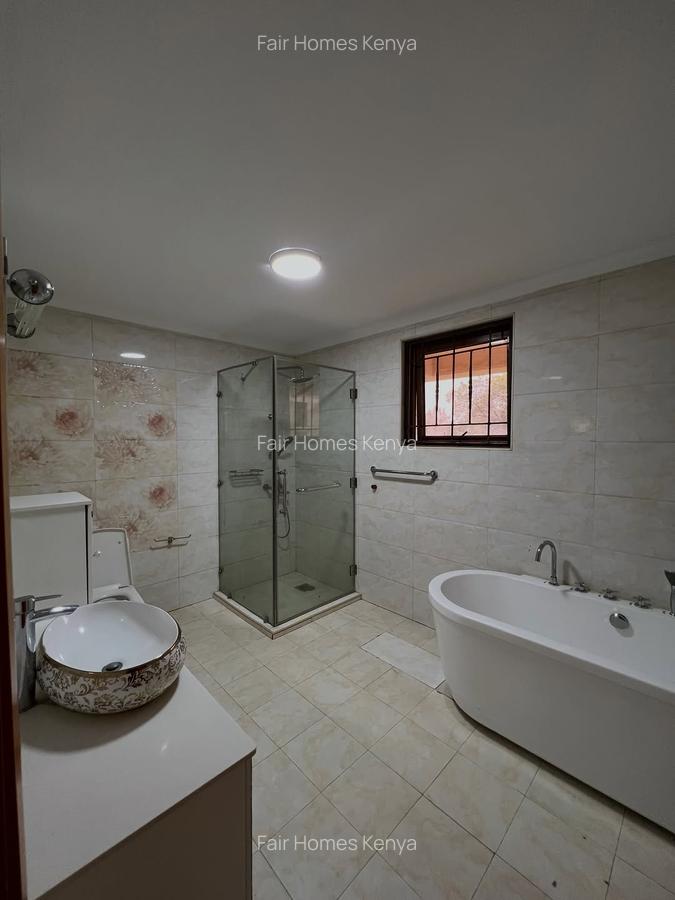 5 Bed Townhouse with En Suite at Chalbi Drive - 15