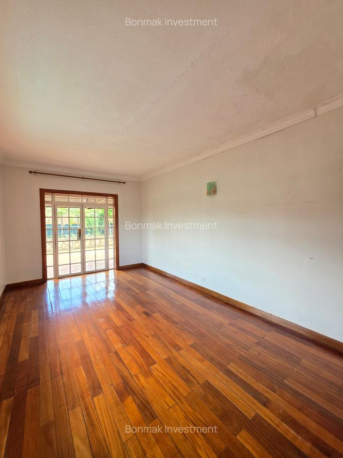 4 Bed House with En Suite at Old Runda. - 13