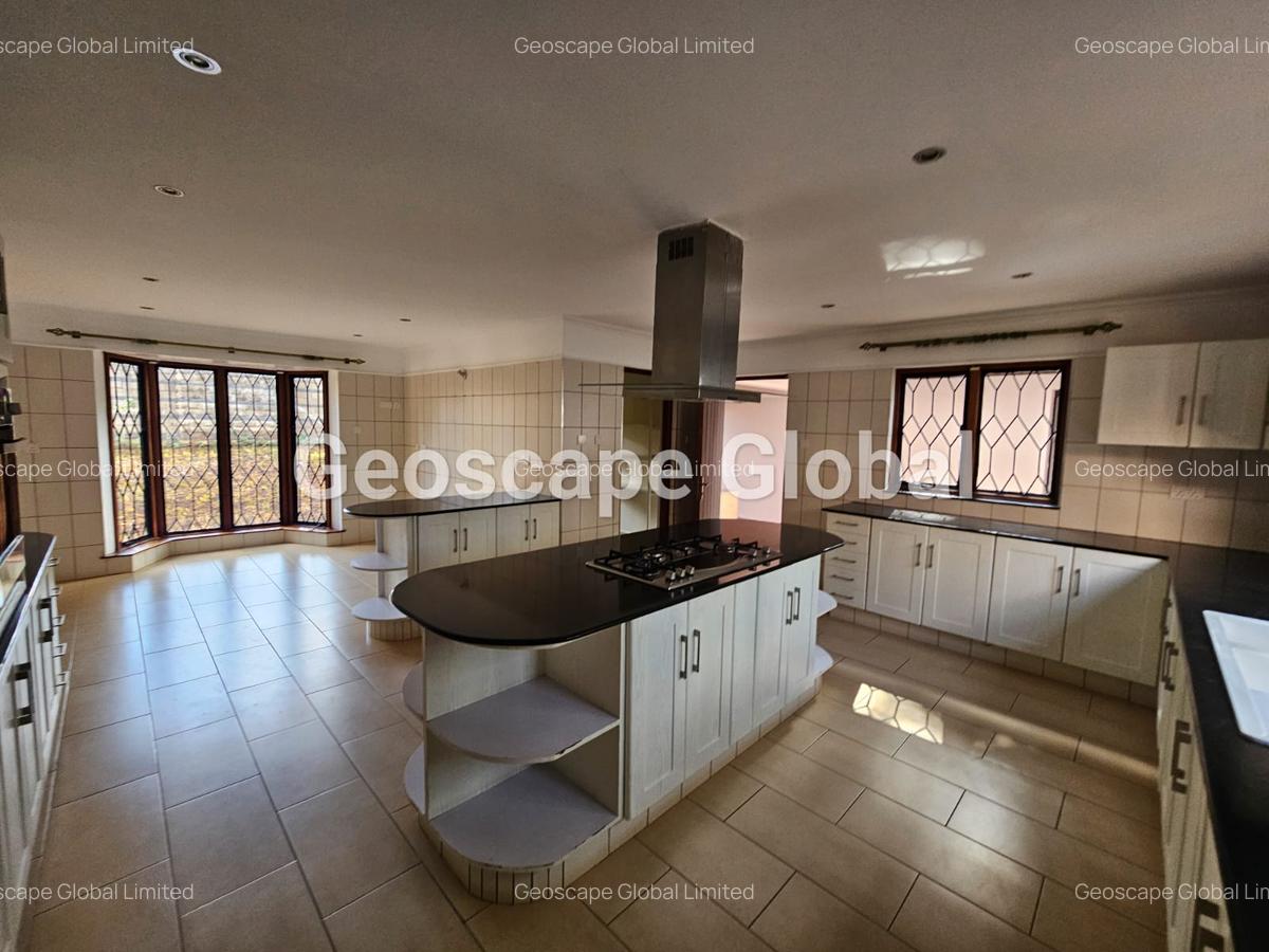 5 Bed House with En Suite in Gigiri - 15