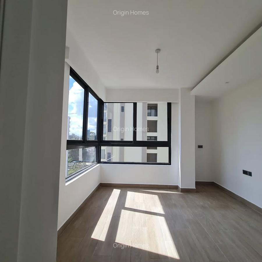 3 Bed Apartment with En Suite at Riverside Drive - 4