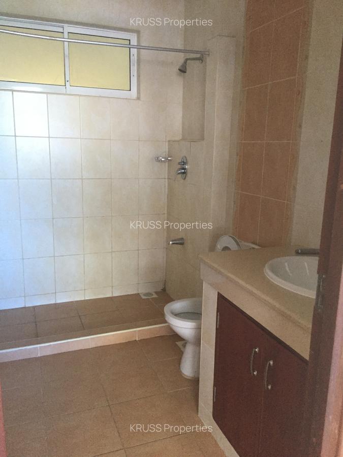 2 Bed Apartment with En Suite in Nyali Area - 20