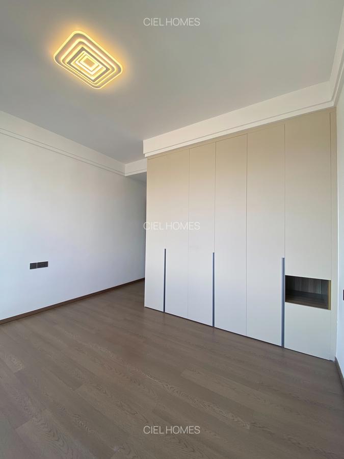 4 Bed Apartment with En Suite at Chania Avenue - 9
