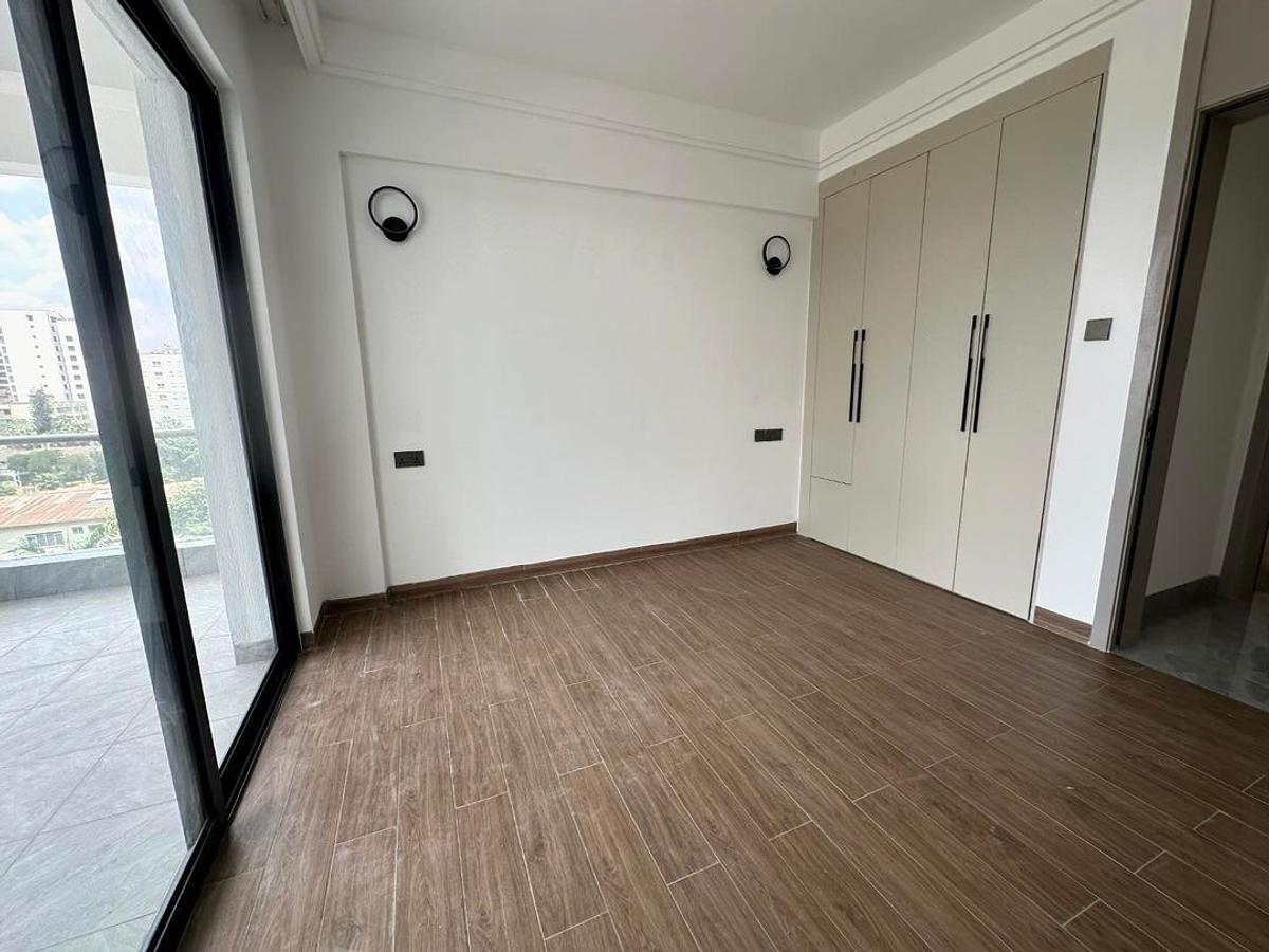 2 Bed Apartment with En Suite at Menelik Road - 5