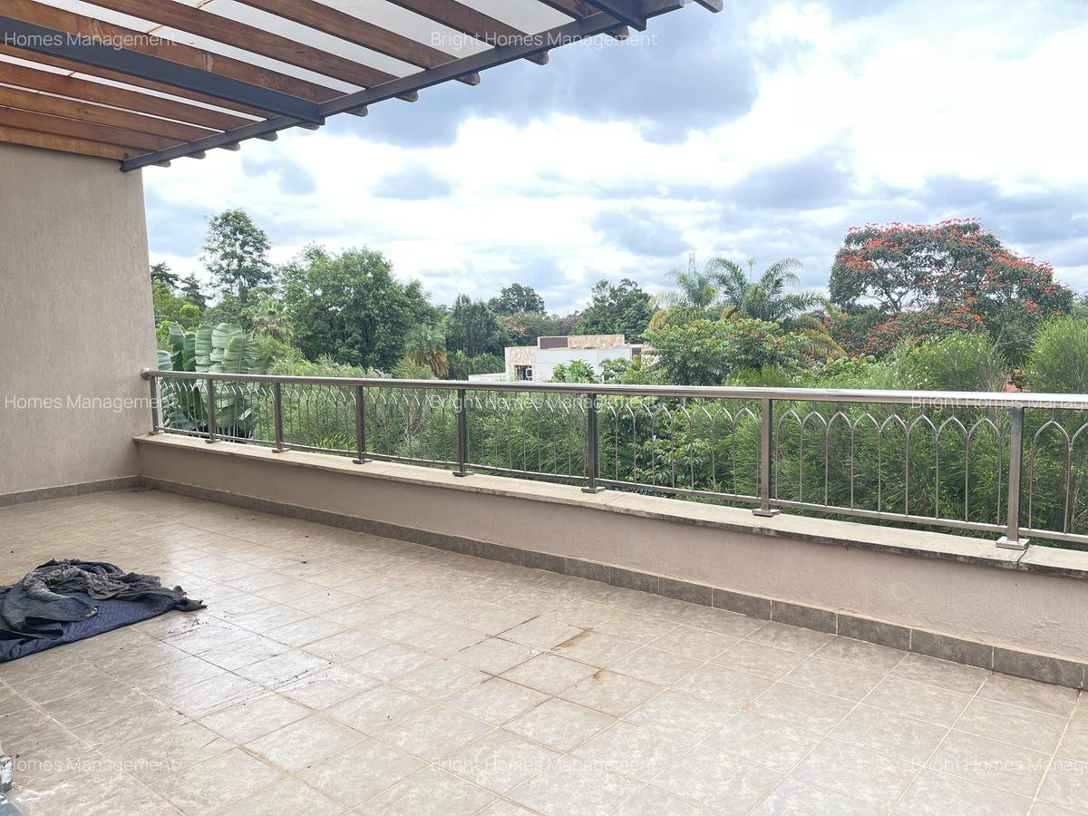 5 Bed Townhouse with En Suite in Lavington - 14