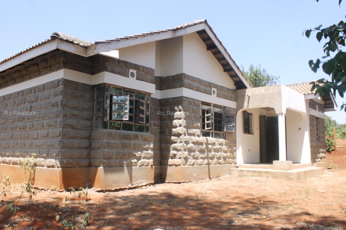 3 Bed House with Garden at Karen - Plains - 6