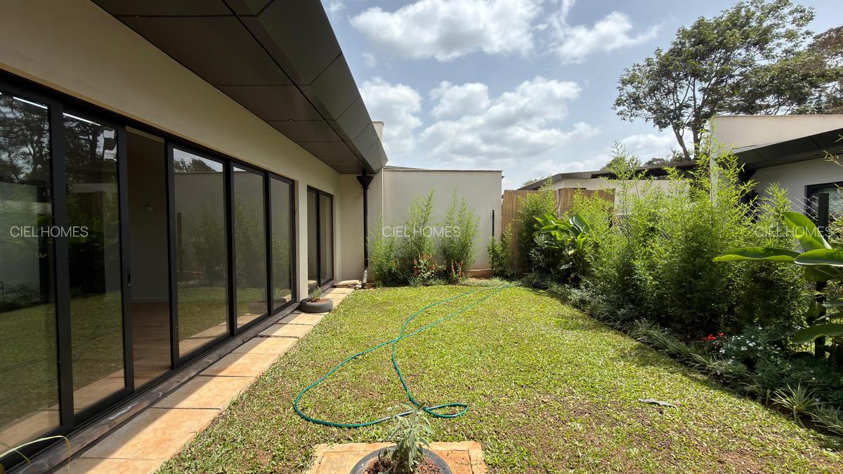 4 Bed Villa with En Suite in Runda - 2