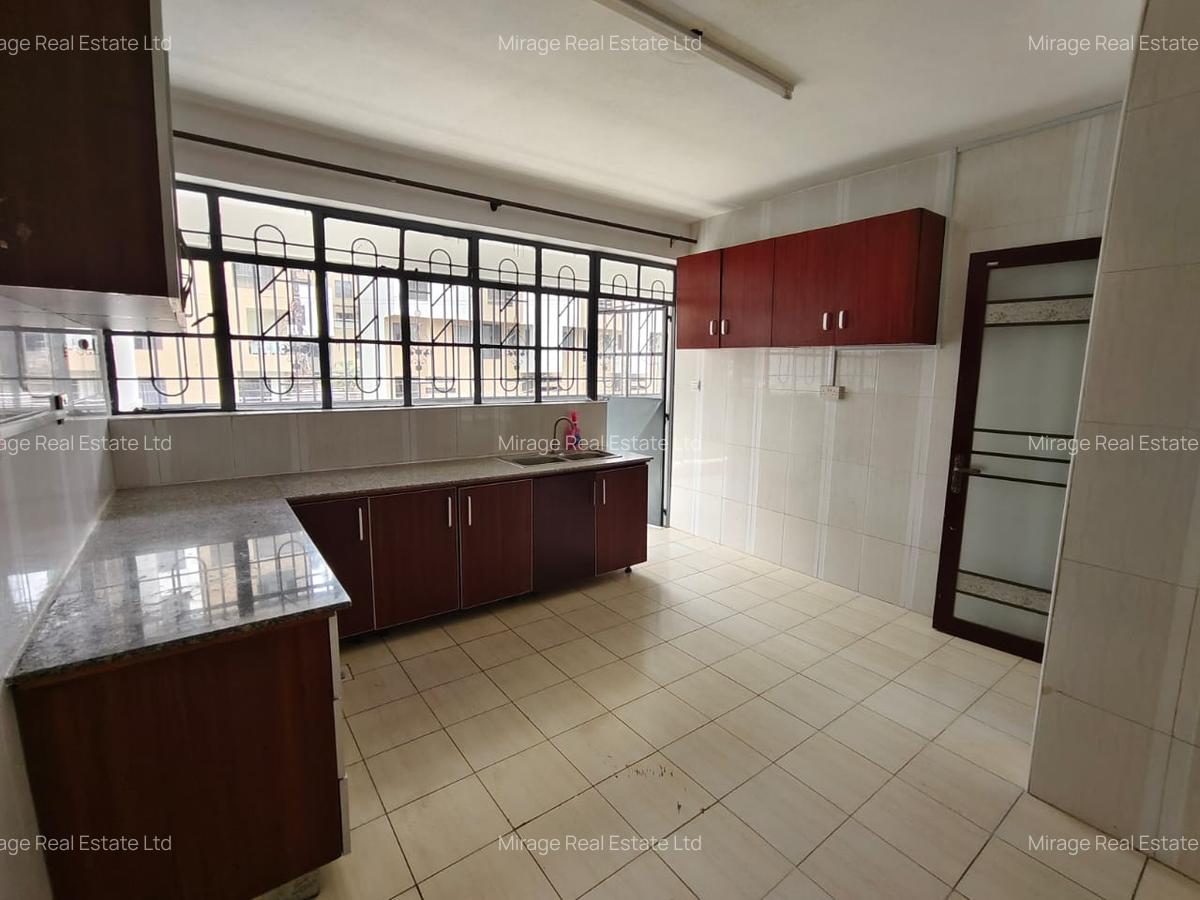 2 Bed Apartment with En Suite in Lavington - 13