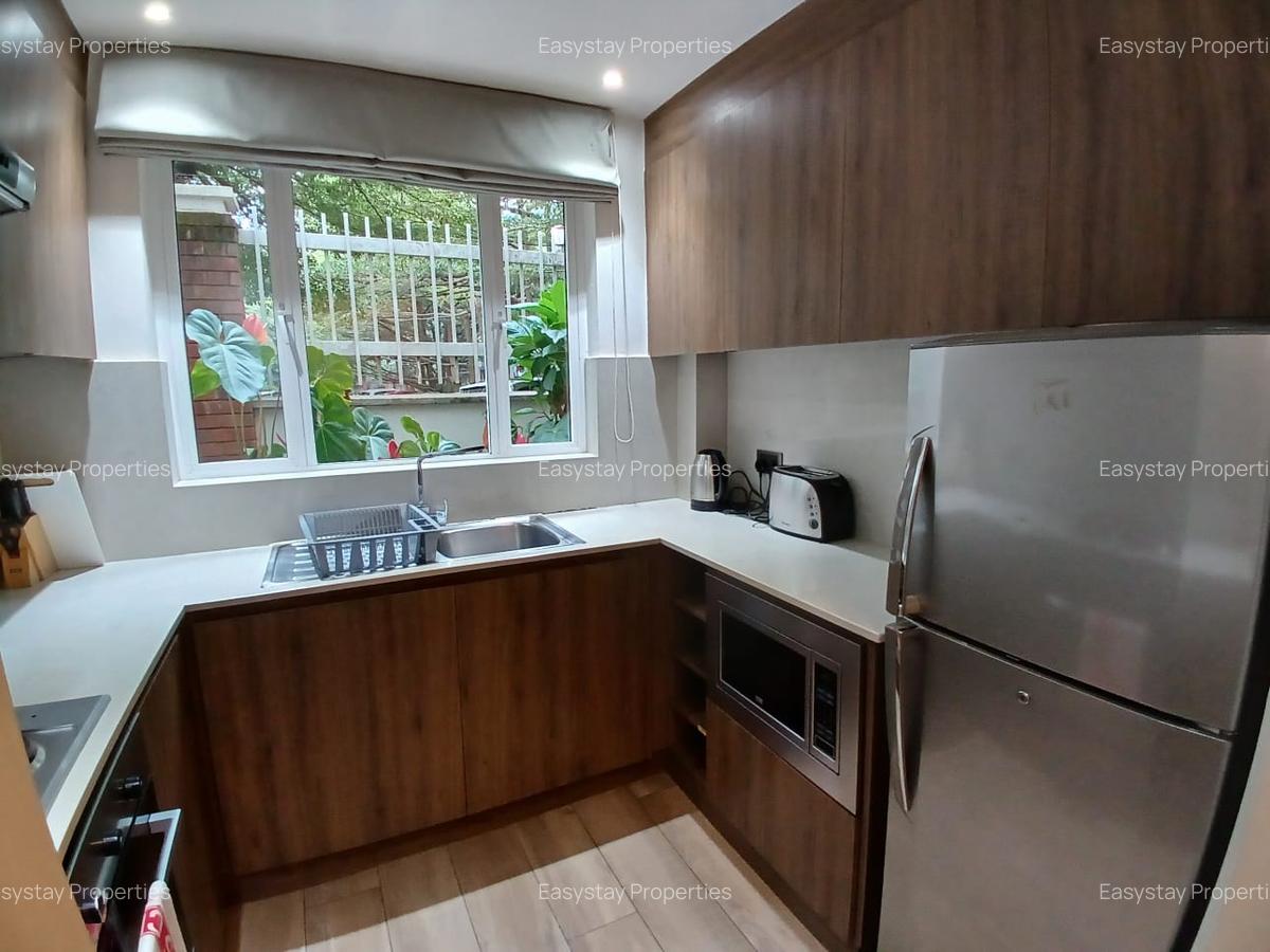 Serviced 1 Bed Apartment with En Suite in Westlands Area - 4