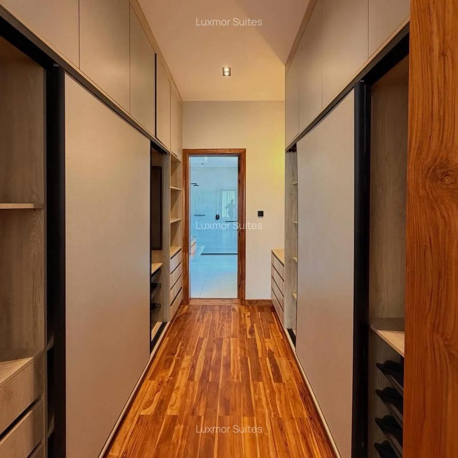 4 Bed Villa with En Suite at Loresho - 6