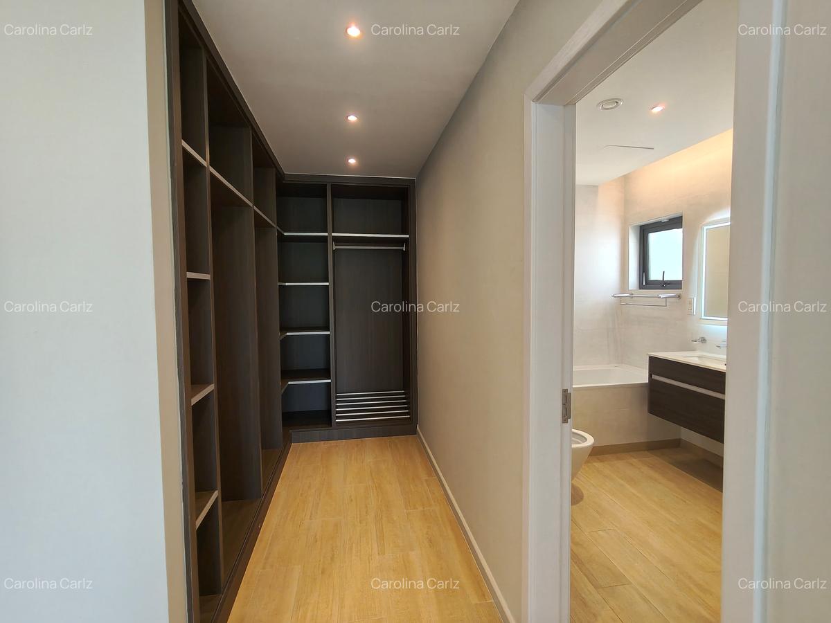 5 Bed House with En Suite at Kyuna - 20