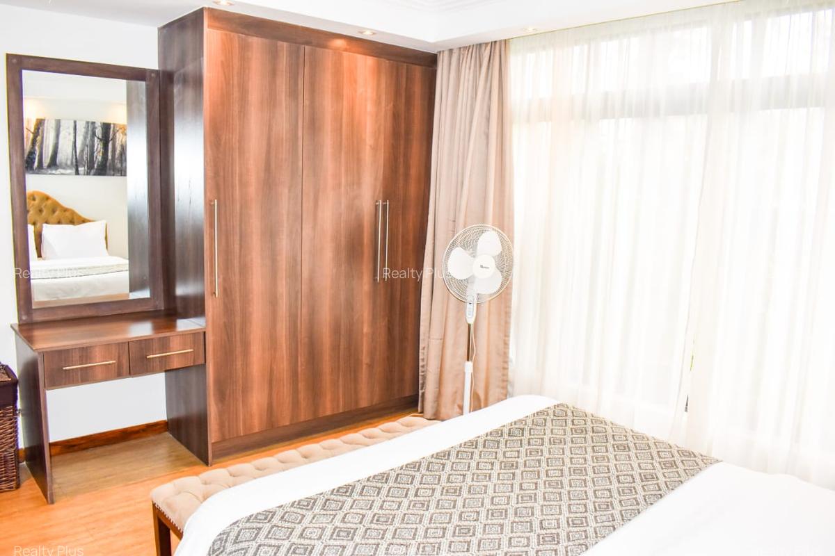 Serviced 2 Bed Apartment with En Suite at Dennis Pritt Road - 8