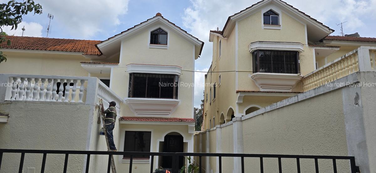 4 Bed Townhouse with Staff Quarters at Lavington Green - 1