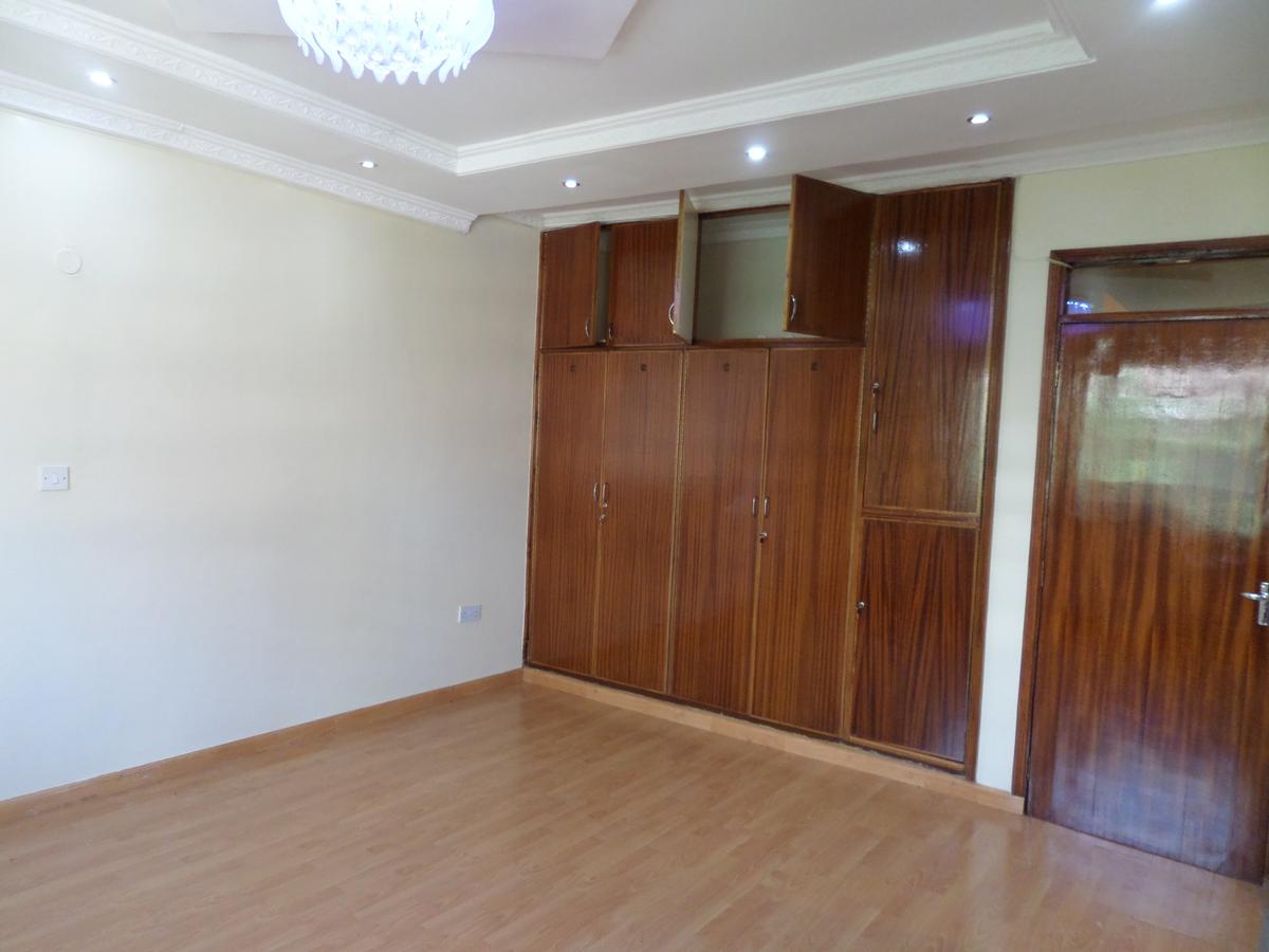 5 Bed Townhouse with En Suite at Mwingi Road - 9