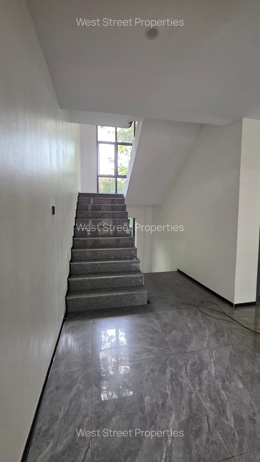 5 Bed Villa with En Suite at Chalbi - 9