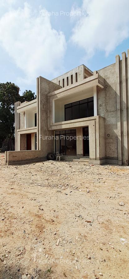 3 Bed Villa with En Suite at Mtwapa - 2