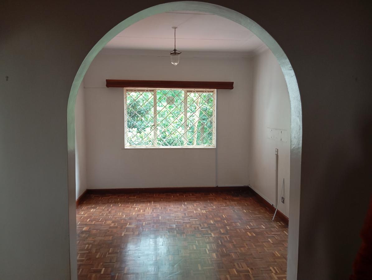 3 Bed House with En Suite at Limury Road - 5