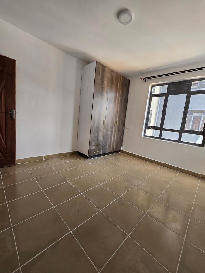 2 Bed Apartment with En Suite in Garden Estate - 14