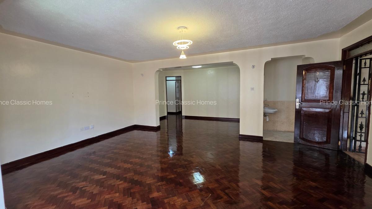 3 Bed Apartment with En Suite in Lavington - 5