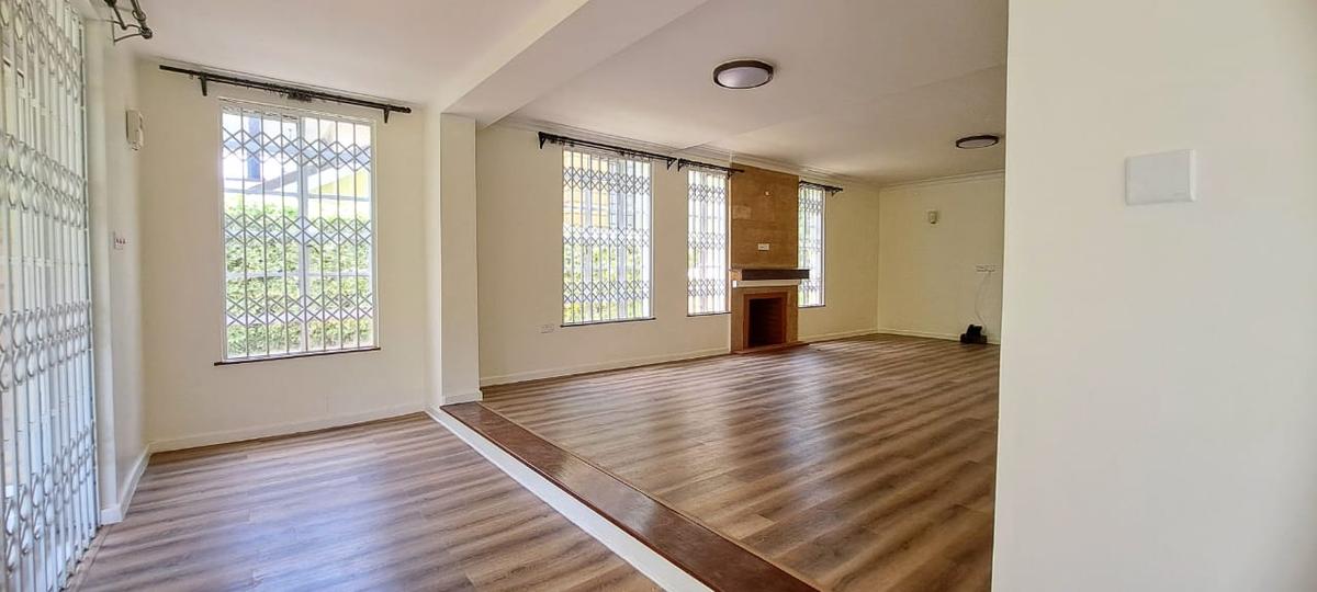 5 Bed Townhouse in Kitisuru - 4