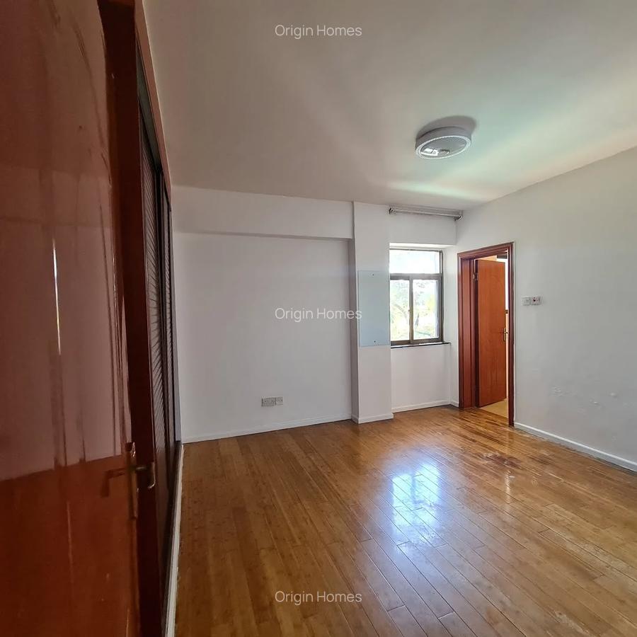 4 Bed Apartment with En Suite at Lavington - 13