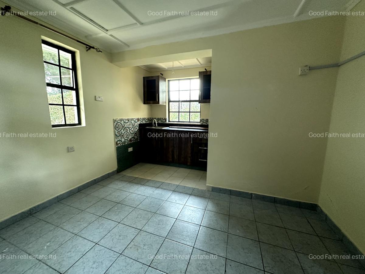 4 Bed Townhouse with En Suite in Lavington - 11