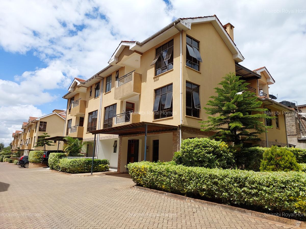 6 Bed Townhouse with En Suite at Convent Drive - 4