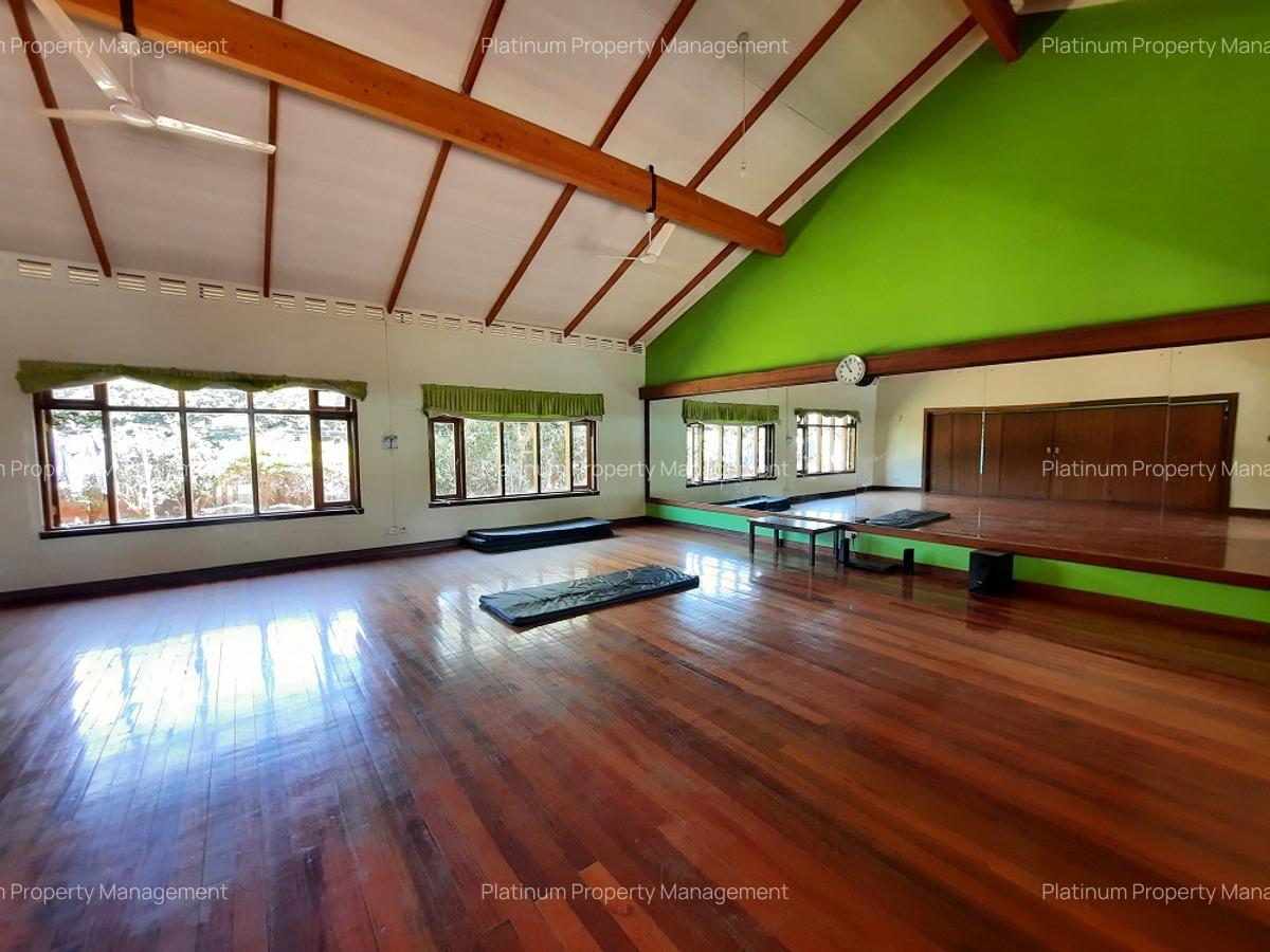 3 Bed Apartment with En Suite at Taarifa Rd - 17