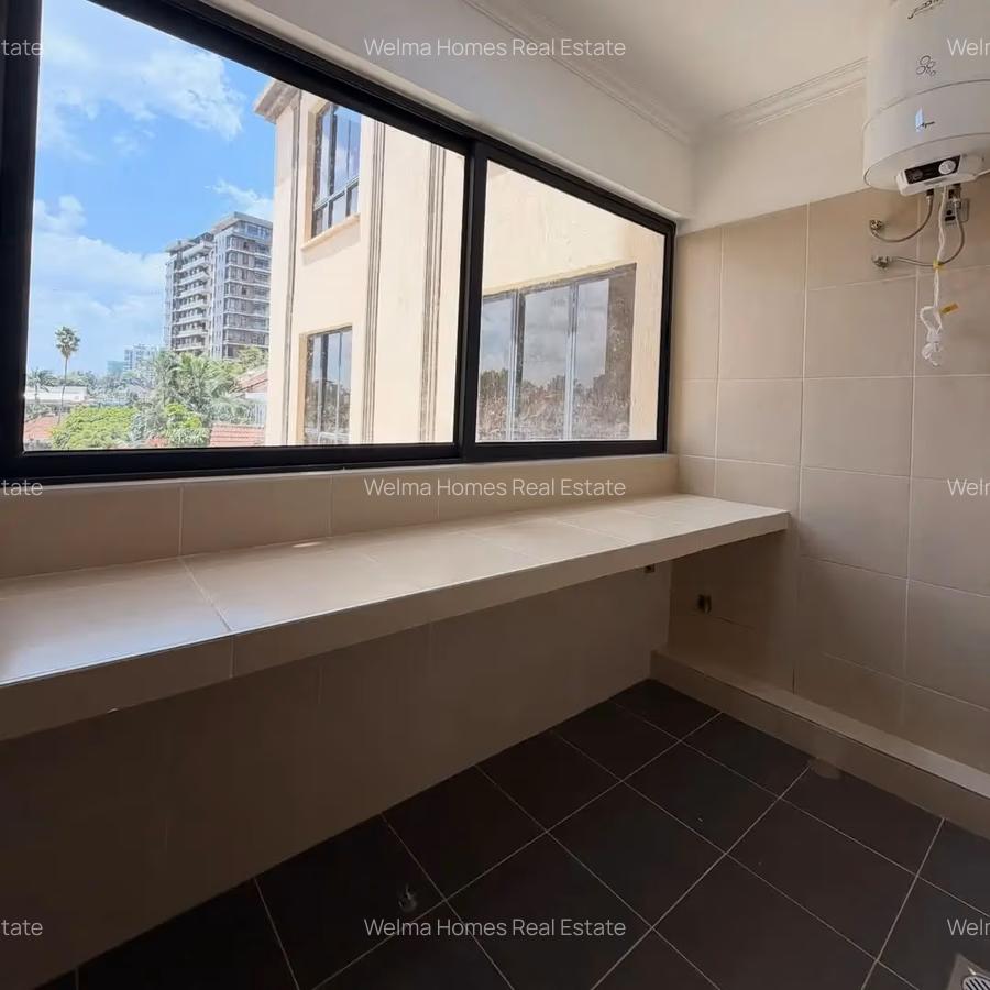 2 Bed Apartment with En Suite in Westlands Area - 5