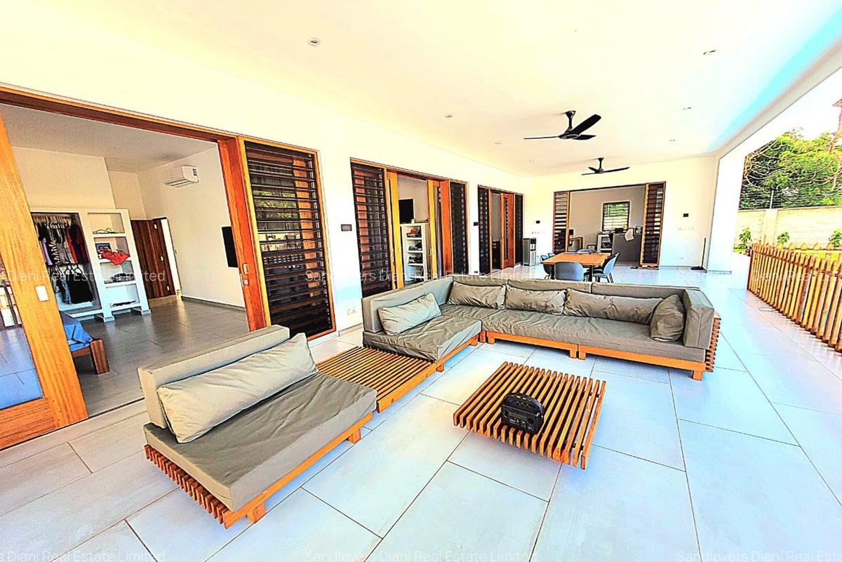 4 Bed Villa with En Suite in Diani - 8