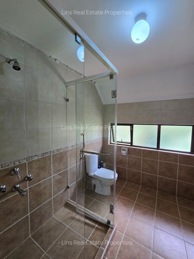 5 Bed Townhouse with En Suite in Lavington - 17