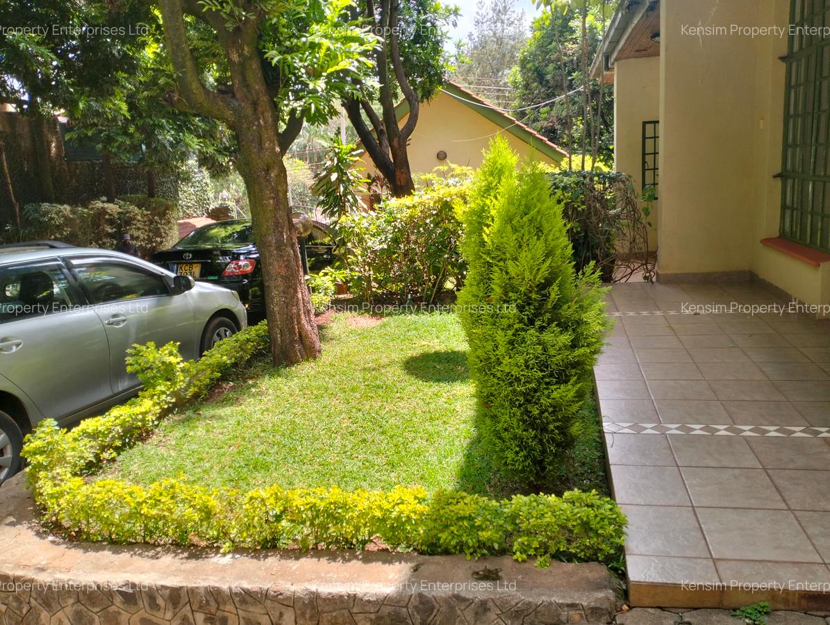4 Bed Townhouse with En Suite in Lavington - 1
