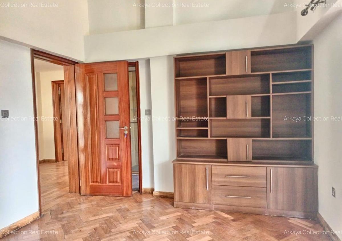 5 Bed Townhouse with En Suite in Lavington - 15