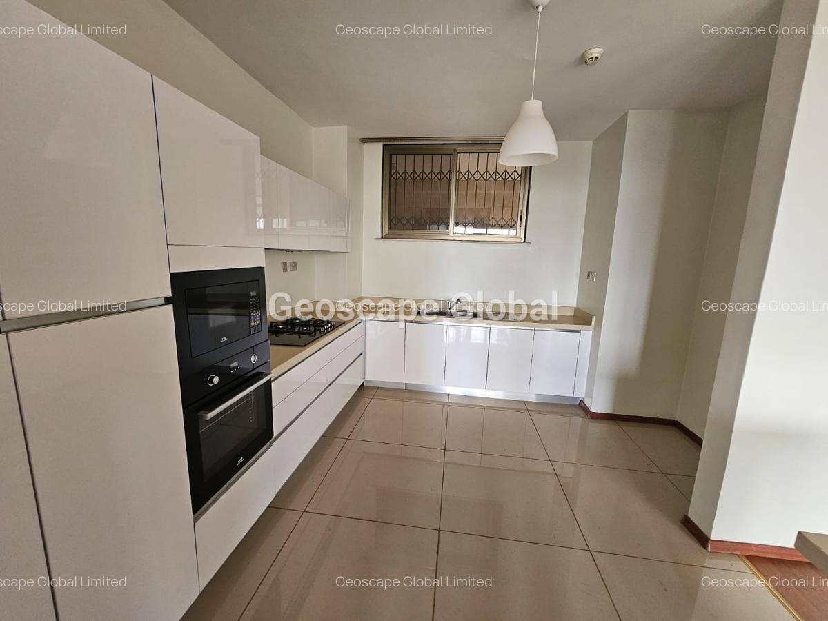 3 Bed Apartment with En Suite in Muthaiga - 16