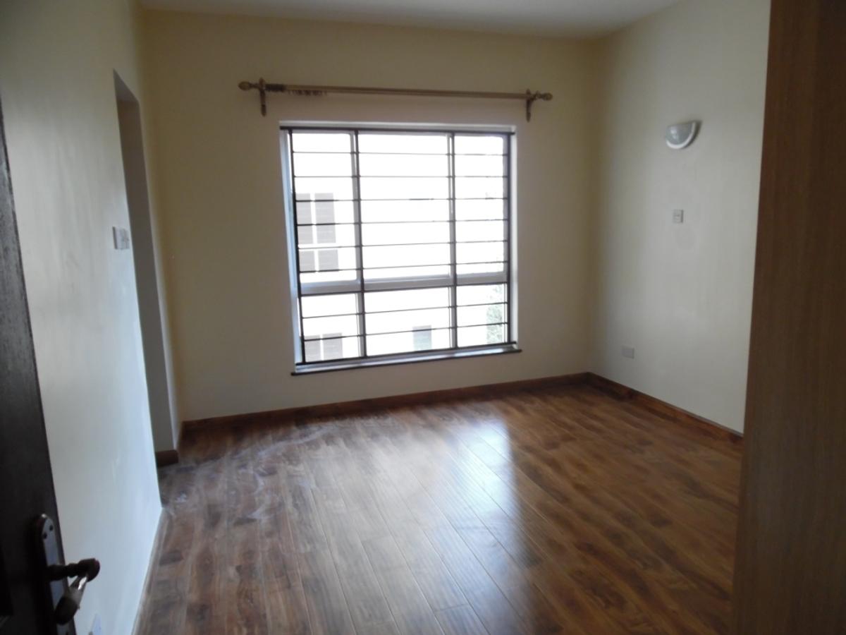 3 Bed Apartment with En Suite at Kilimani - 10