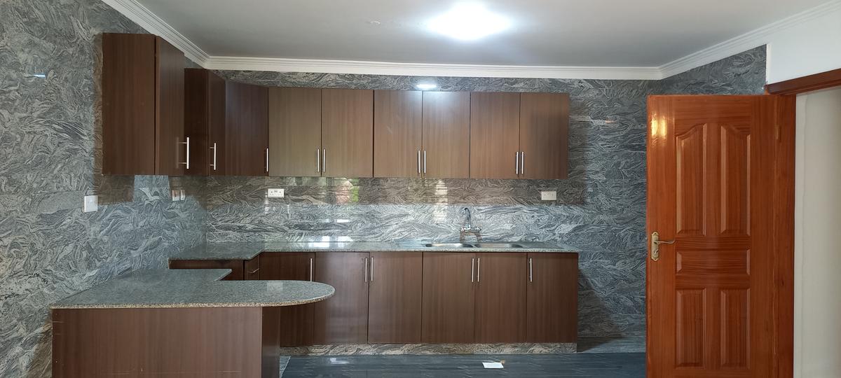 3 Bed Apartment with En Suite in Westlands Area - 3