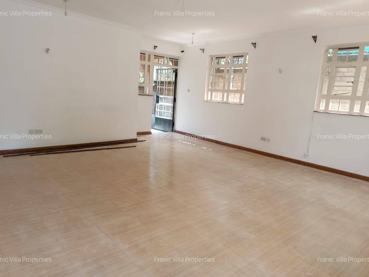 2 Bed House with En Suite at Runda - 4