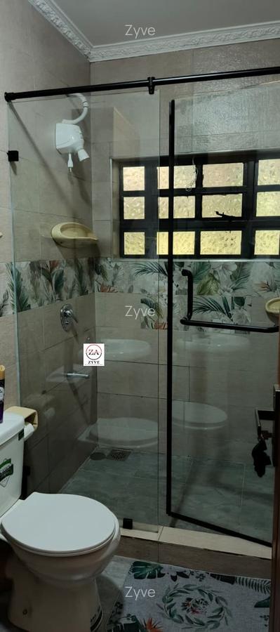 Serviced 2 Bed Apartment with En Suite in Runda - 11