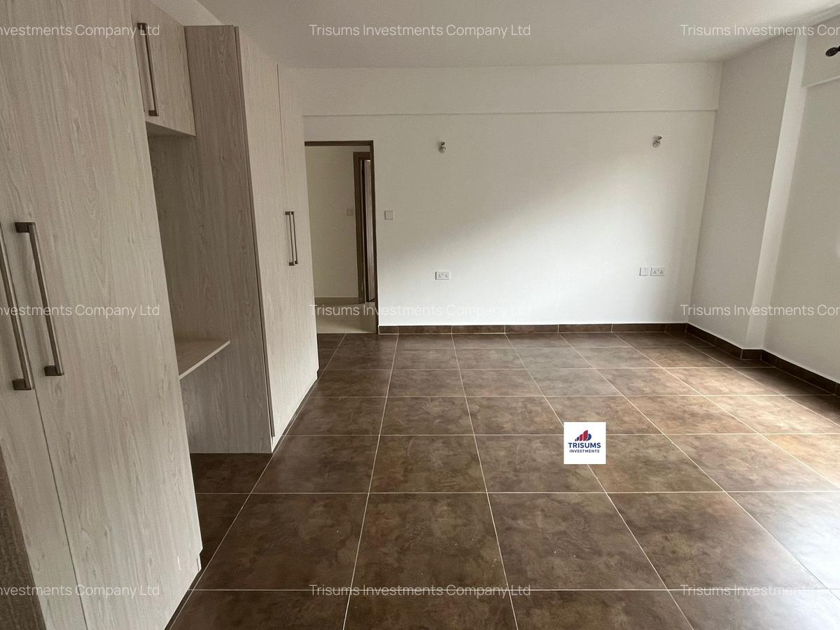 3 Bed Apartment with En Suite at Prp7+494 - 9