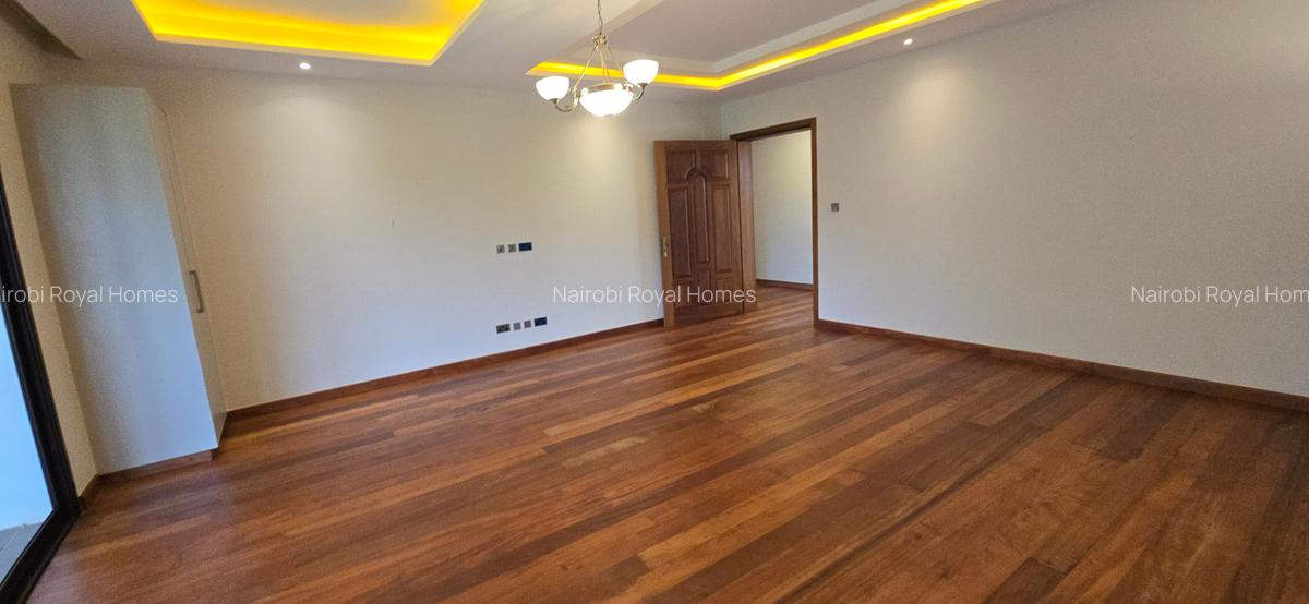 5 Bed Townhouse with En Suite at Convent Drive - 4