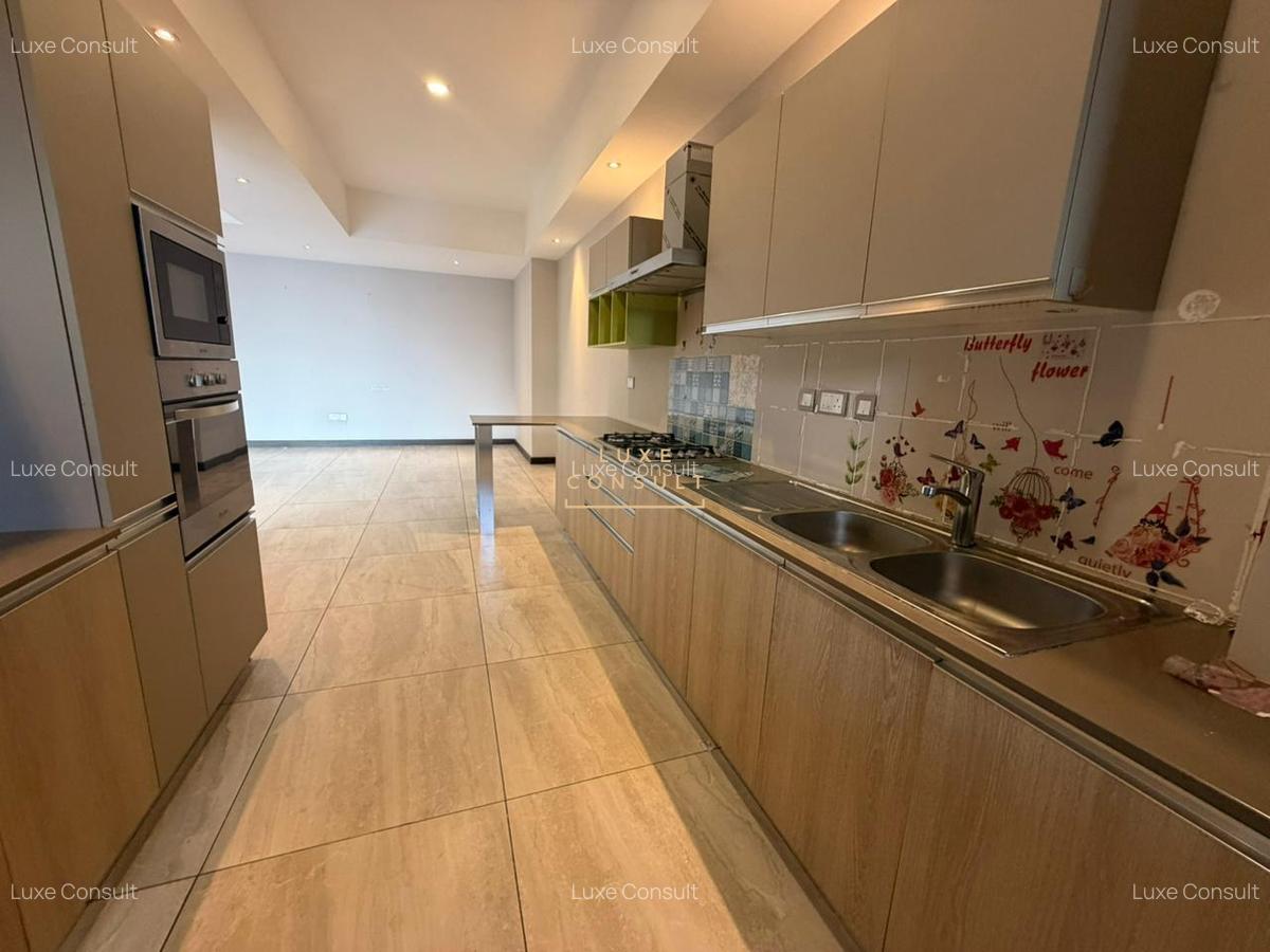 3 Bed Apartment with En Suite in General Mathenge - 4